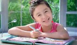 请问步步高点读机,对小学英语有实质上的帮助吗 步步高点读机小女孩