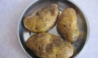 学生含泪吃冻土豆