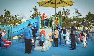 游乐场免费被挤爆 游乐场免费被挤爆