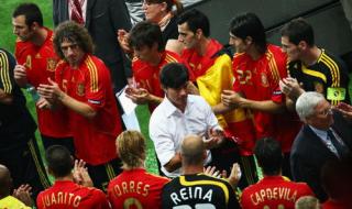 2008欧洲杯冠军是谁 2008欧洲杯西班牙夺冠时的主教练是